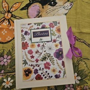 Vintage floral picture book!!